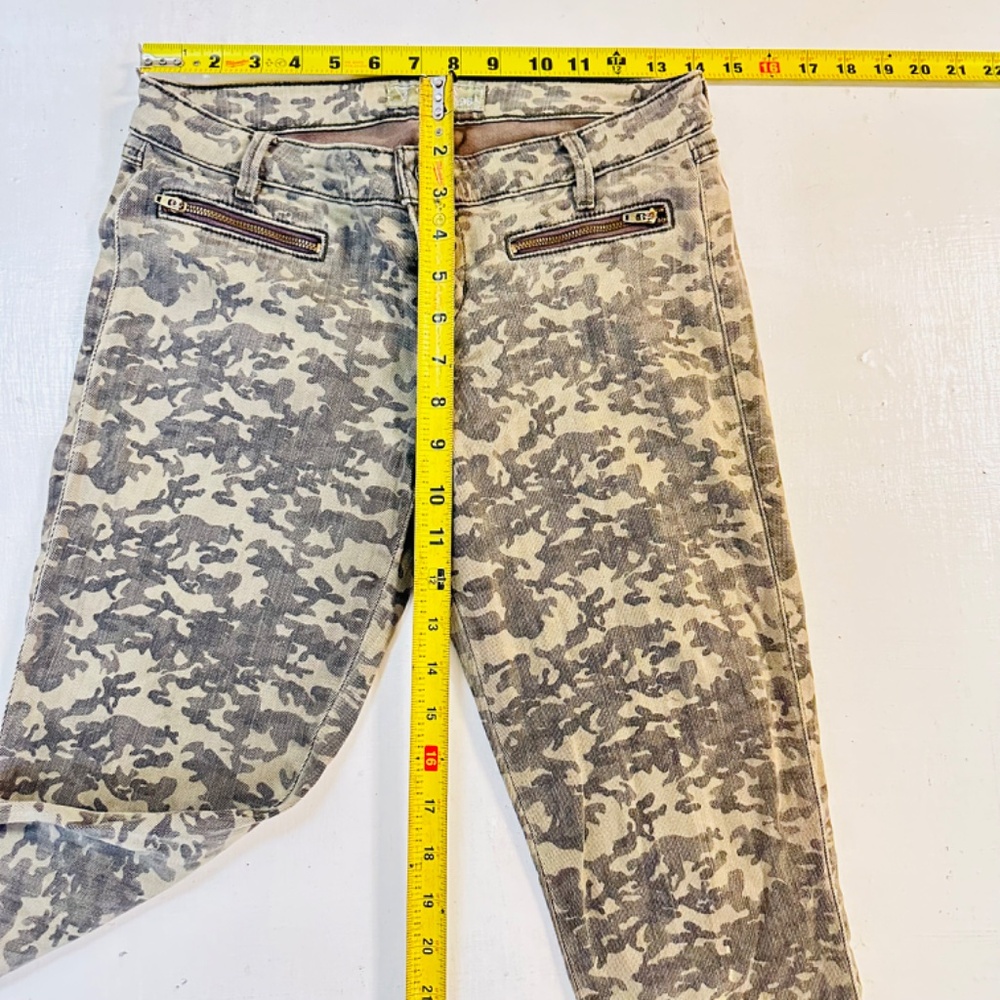 GUESS CAMO Guess Camo Jeans. The best Guess Camo skinny jeans, size 27. - Picture 3 of 10